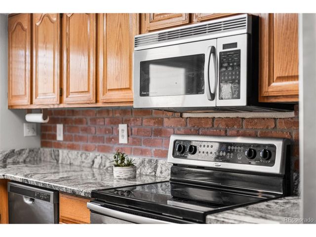 16066 E Ithaca Pl B, Aurora, CO 80013