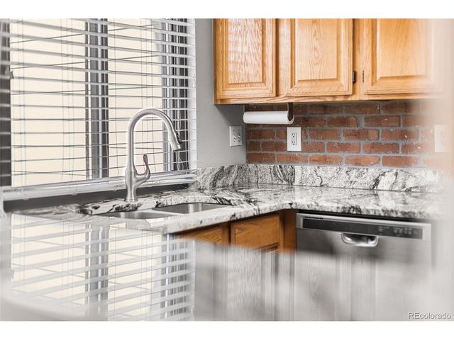 16066 E Ithaca Pl B, Aurora, CO 80013