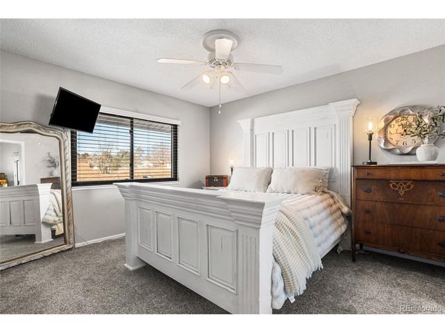 16066 E Ithaca Pl B, Aurora, CO 80013