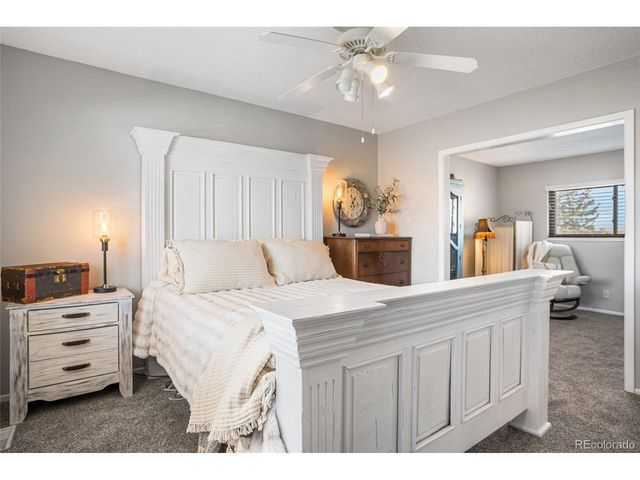 16066 E Ithaca Pl B, Aurora, CO 80013