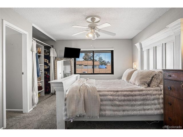 16066 E Ithaca Pl B, Aurora, CO 80013