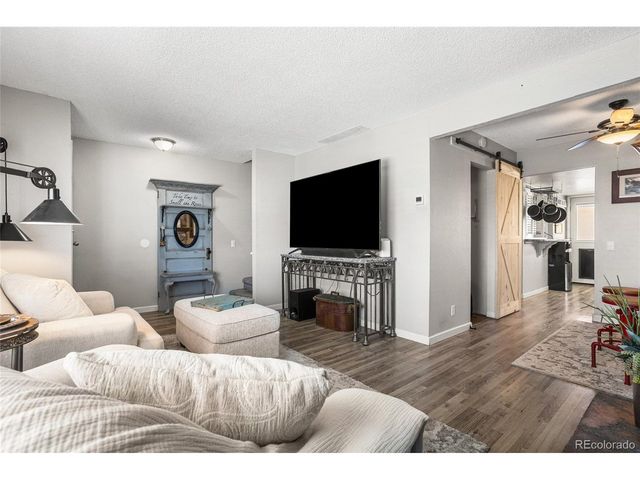 16066 E Ithaca Pl B, Aurora, CO 80013