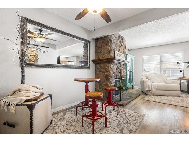 16066 E Ithaca Pl B, Aurora, CO 80013