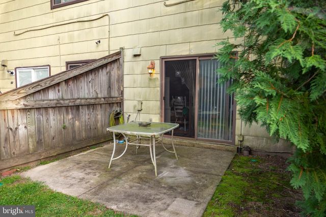60 GEORGETOWN RD, Lindenwold, NJ 08021