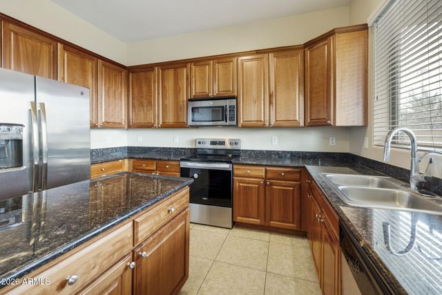 513 W JULIE Drive, Tempe, AZ 85283