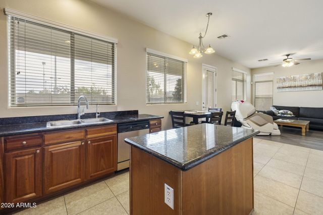 513 W JULIE Drive, Tempe, AZ 85283