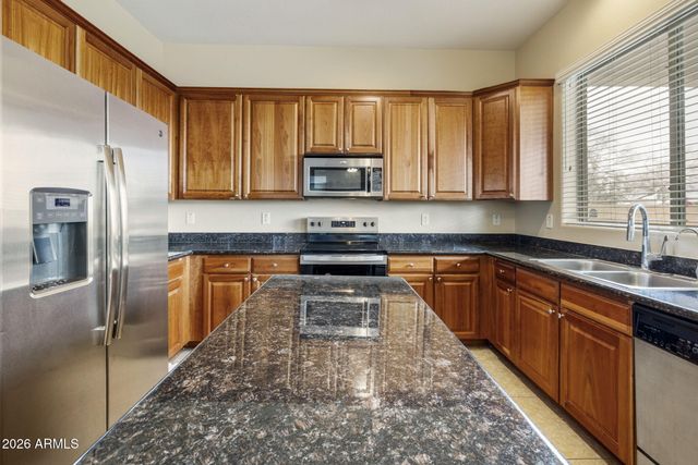 513 W JULIE Drive, Tempe, AZ 85283