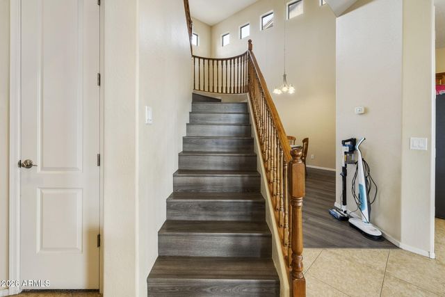 513 W JULIE Drive, Tempe, AZ 85283