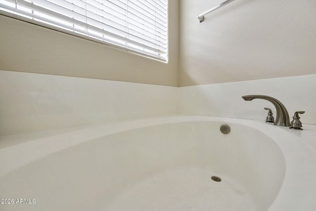 513 W JULIE Drive, Tempe, AZ 85283