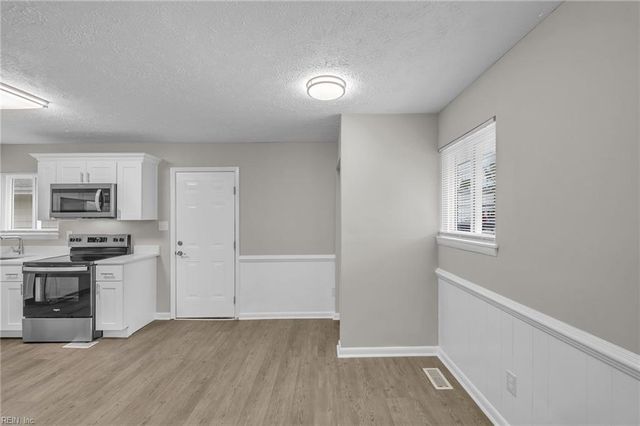 1820 Bay AVE, Hampton, VA 23661