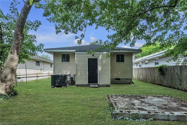 1820 Bay AVE, Hampton, VA 23661