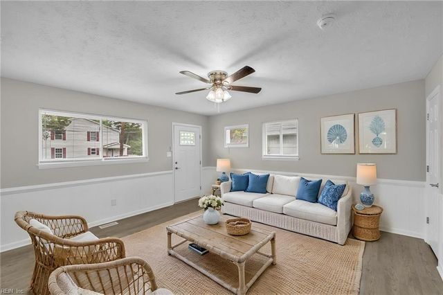 1820 Bay AVE, Hampton, VA 23661