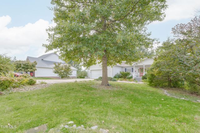 9 Green Valley Court, Johnson City, TN 37601