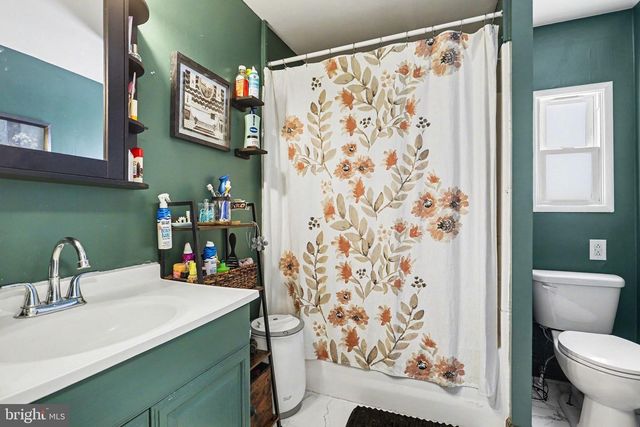 32 PINE RD, Abbottstown, PA 17301