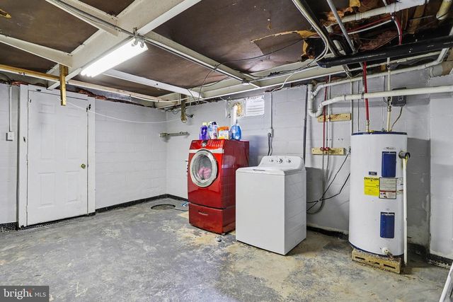 32 PINE RD, Abbottstown, PA 17301