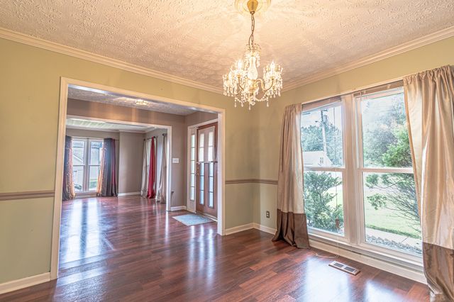 3321 Greenspoint Dr, Clarksville, TN 37042