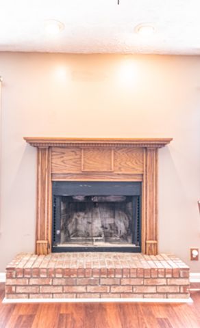 3321 Greenspoint Dr, Clarksville, TN 37042