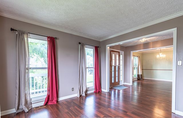 3321 Greenspoint Dr, Clarksville, TN 37042