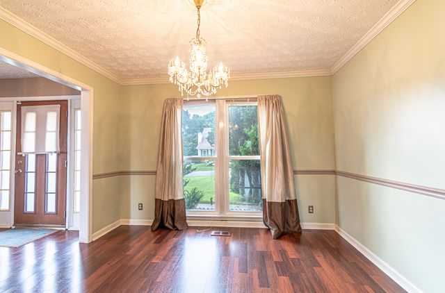 3321 Greenspoint Dr, Clarksville, TN 37042