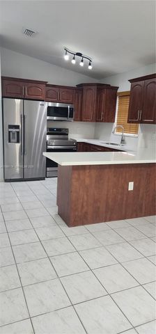 2574 W 71st Pl 0, Hialeah, FL 33016