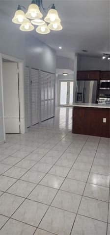 2574 W 71st Pl 0, Hialeah, FL 33016