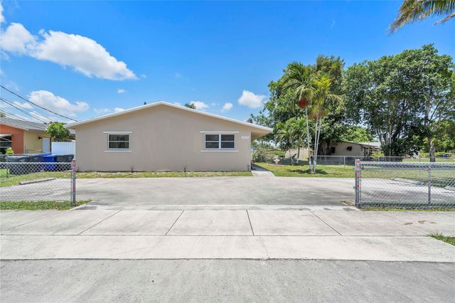 5829 Taylor Street, Hollywood, FL 33021