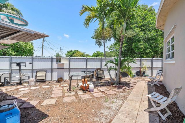 5829 Taylor Street, Hollywood, FL 33021