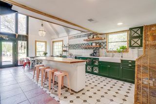 332 Ash Creek Drive W, Sanctuary, TX 76020