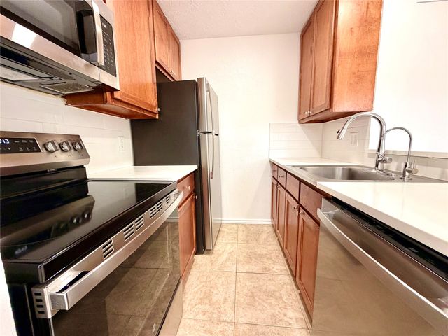 5727 Richmond Avenue, Dallas, TX 75206