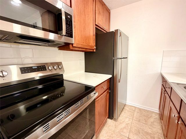 5727 Richmond Avenue, Dallas, TX 75206