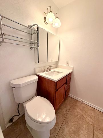 5727 Richmond Avenue, Dallas, TX 75206