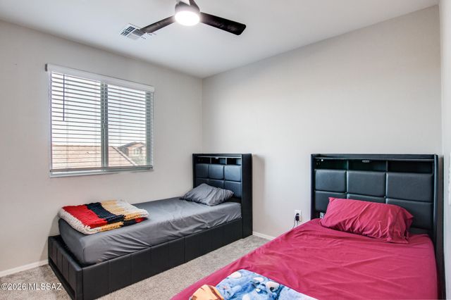 7877 S Wolf Creek Drive, Tucson, AZ 85757
