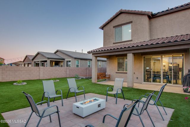 7877 S Wolf Creek Drive, Tucson, AZ 85757