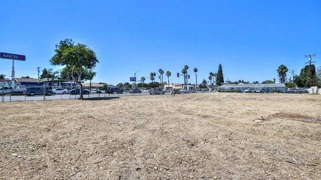13322 Euclid Street, Garden Grove, CA 92843
