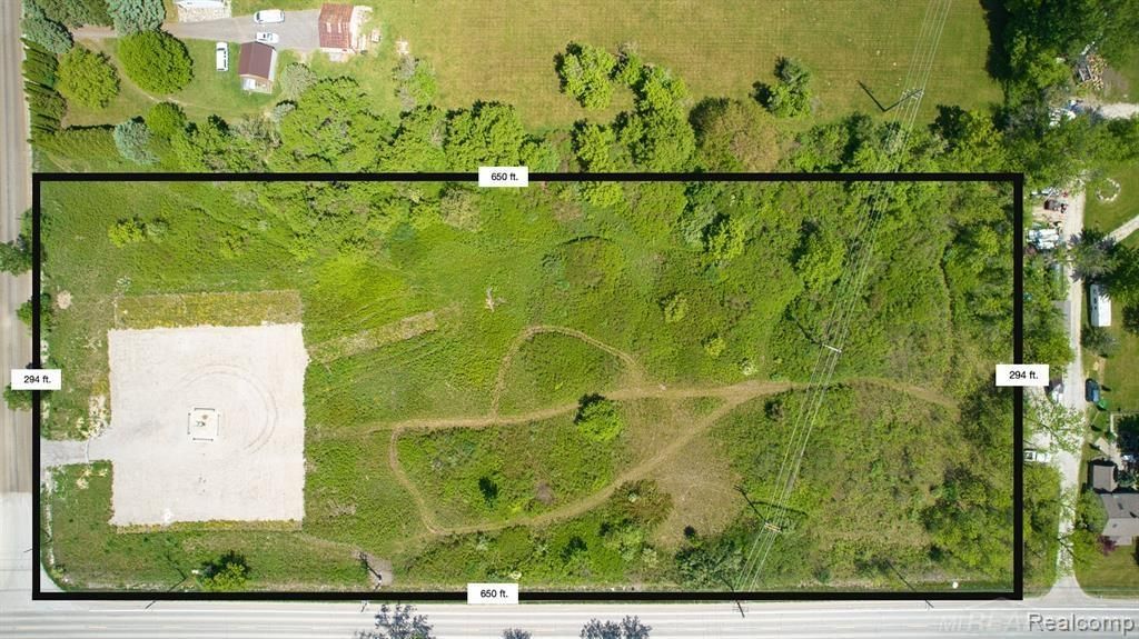 28937 26 Mile Road, Lenox, MI 48048