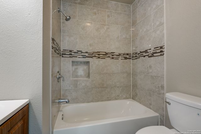 910 Halliday, San Antonio, TX 78210