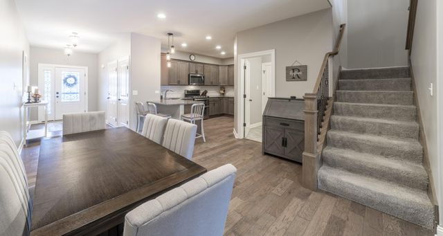 9185 W 107th Place, St. John, IN 46373