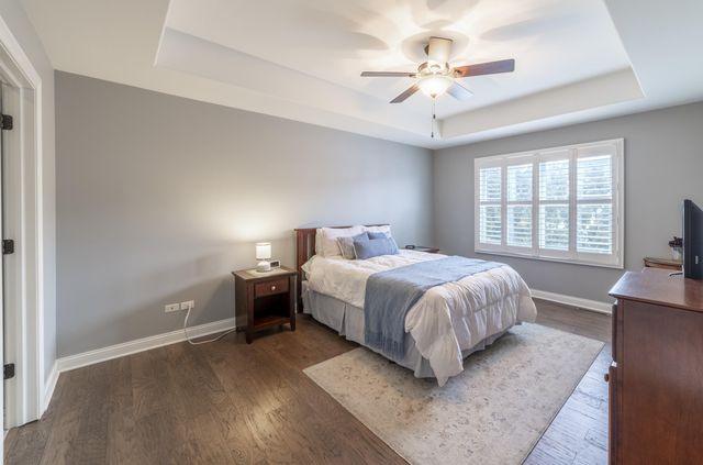 9185 W 107th Place, St. John, IN 46373