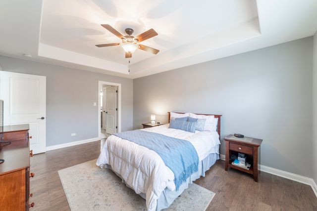 9185 W 107th Place, St. John, IN 46373