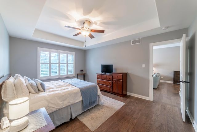 9185 W 107th Place, St. John, IN 46373