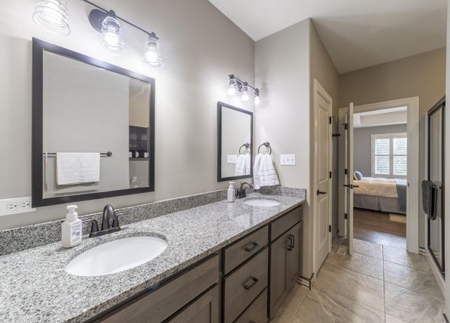 9185 W 107th Place, St. John, IN 46373