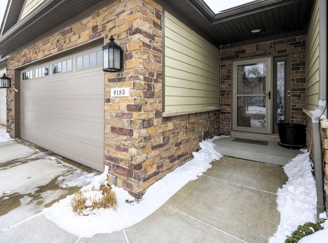 9185 W 107th Place, St. John, IN 46373