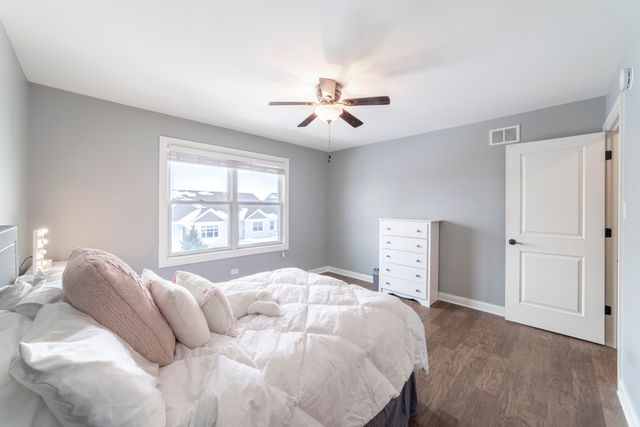 9185 W 107th Place, St. John, IN 46373