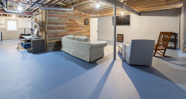 9185 W 107th Place, St. John, IN 46373