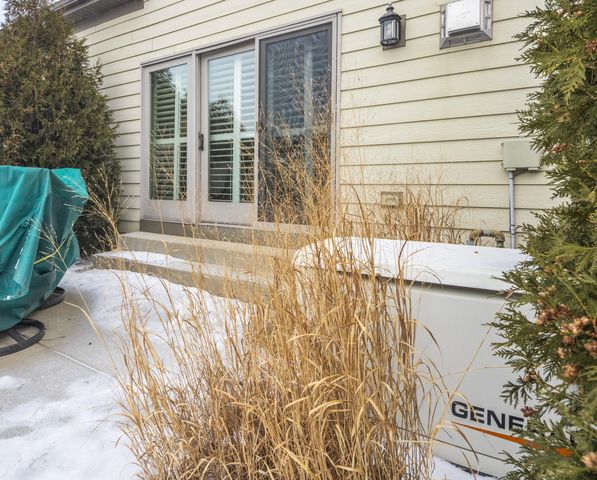 9185 W 107th Place, St. John, IN 46373