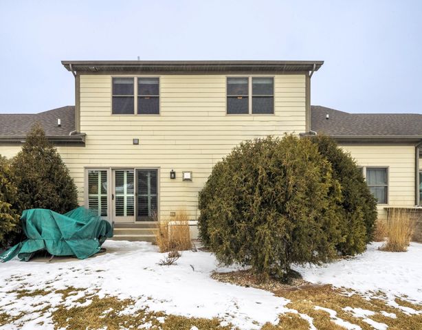9185 W 107th Place, St. John, IN 46373