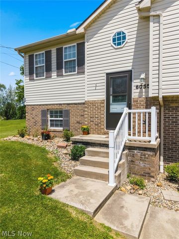 6055 Apple Street, Louisville, OH 44641