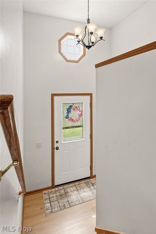 6055 Apple Street, Louisville, OH 44641