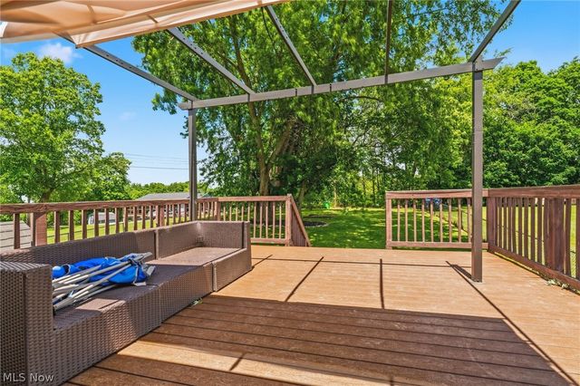 6055 Apple Street, Louisville, OH 44641