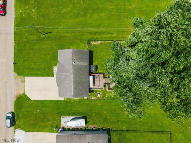 6055 Apple Street, Louisville, OH 44641